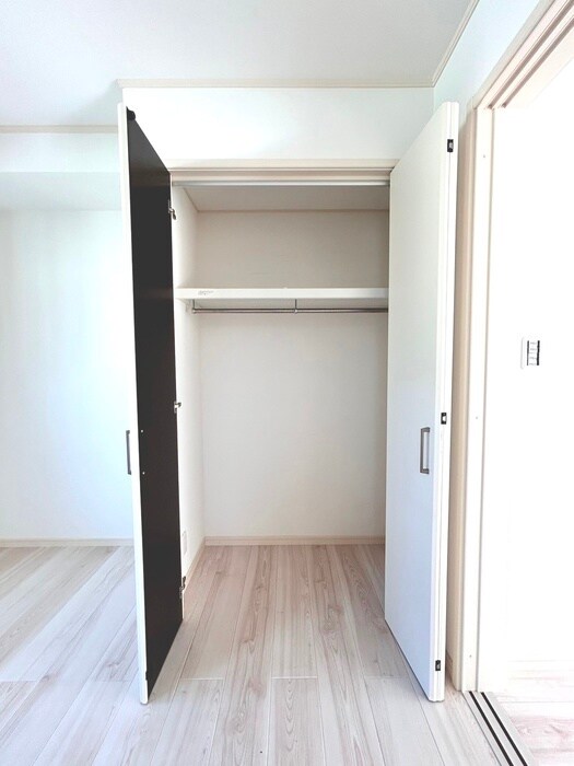 物件内観写真16　(収納)
