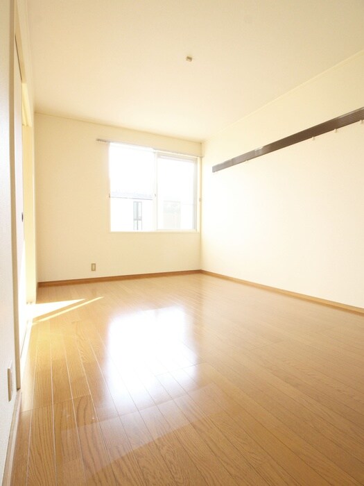 物件内観写真5　(居室)