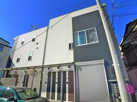 ソレイユ西新井外観写真