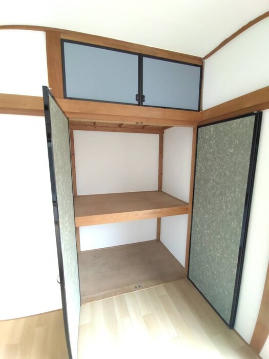 物件内観写真10　(収納)