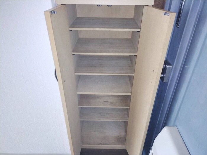 物件内観写真18　(靴箱)