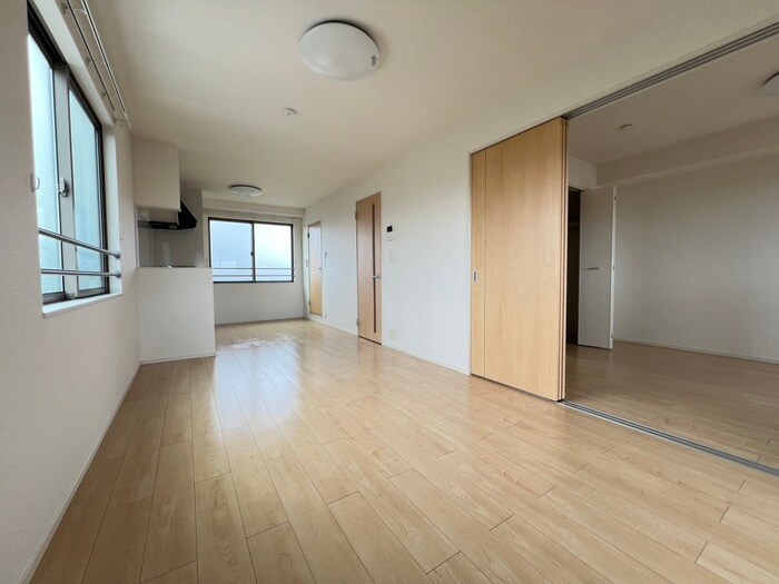 物件内観写真8　(居室)