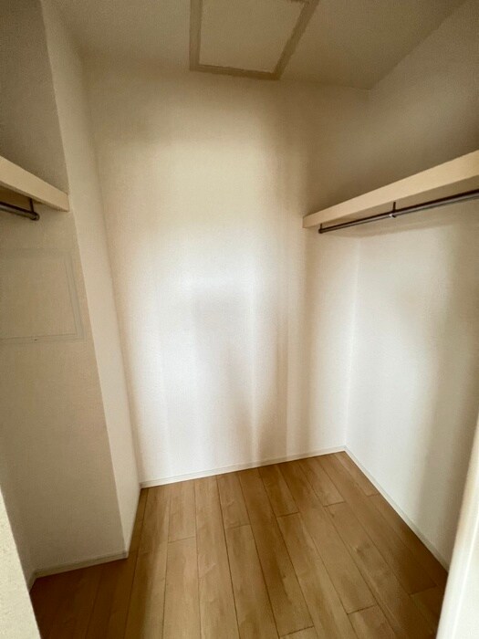 物件内観写真16　(収納)