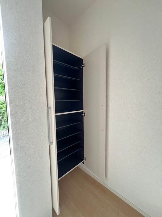 物件内観写真17　(靴箱)