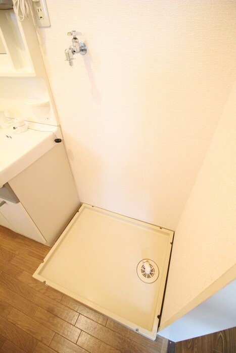 物件内観写真15　(洗濯機置場)