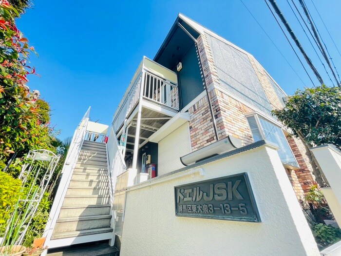 物件外観写真4　(エントランス部分)