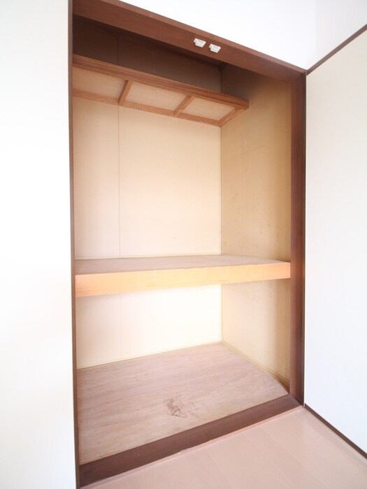 物件内観写真11　(収納)