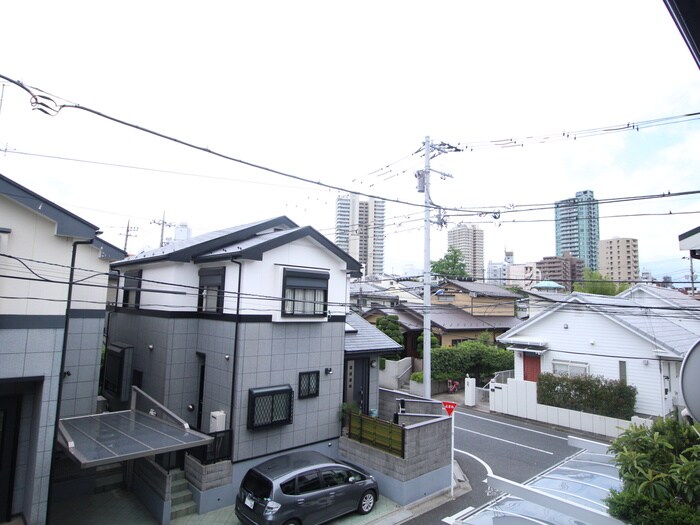 物件内観写真12　(室内からの展望)