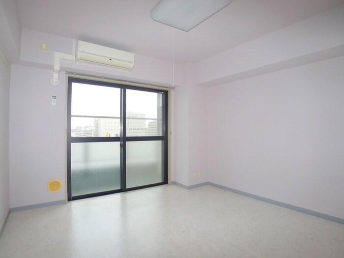 物件内観写真10　(室内からの展望)