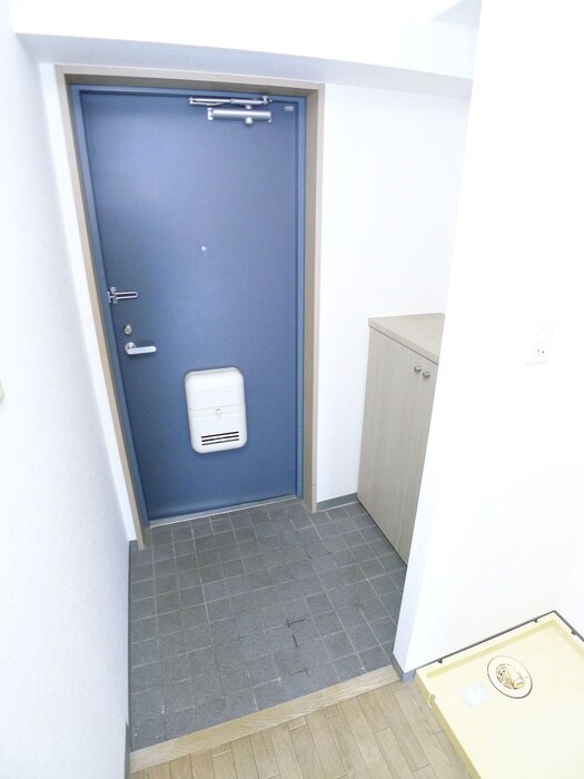 物件内観写真16　(玄関)