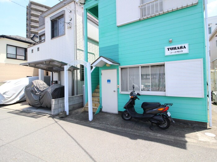 物件外観写真5　(エントランス部分)