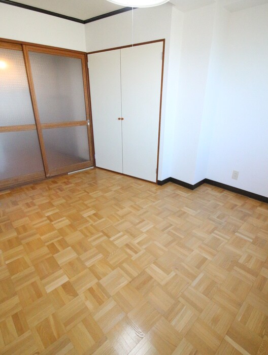 物件内観写真10　(居室)