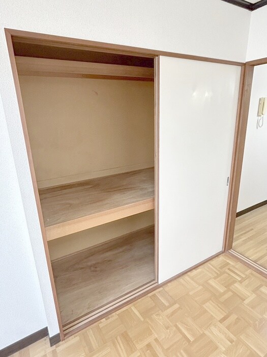物件内観写真14　(収納)