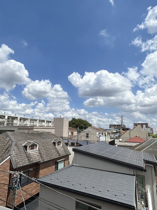 物件内観写真16　(室内からの展望)