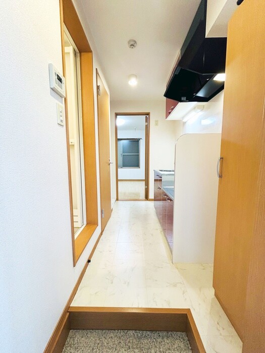 物件内観写真18　(廊下)