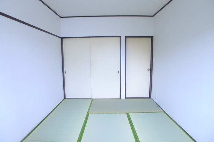 物件内観写真9　(居室)