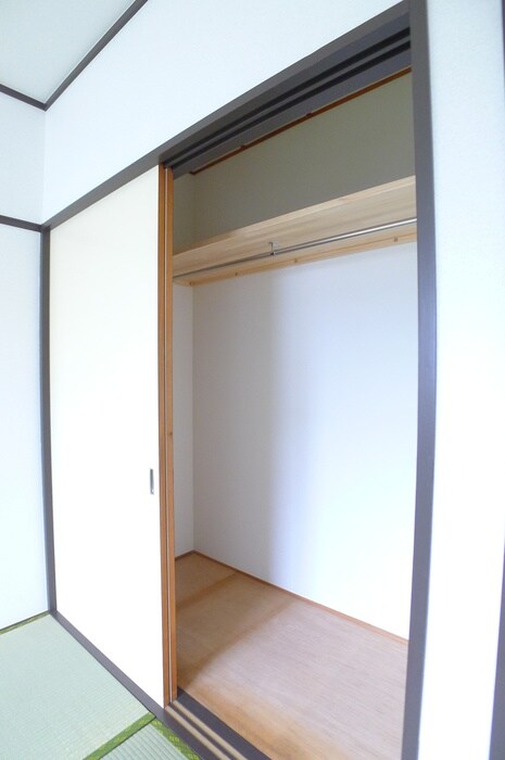 物件内観写真11　(収納)