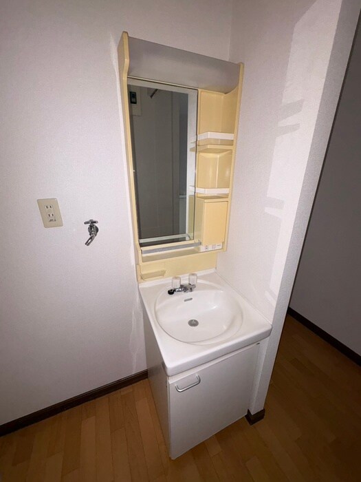 物件内観写真15　(洗面)