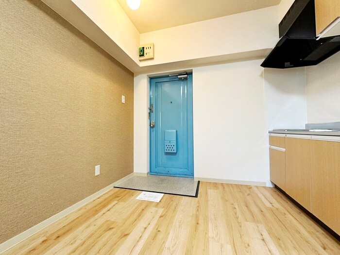 物件内観写真12　(廊下)