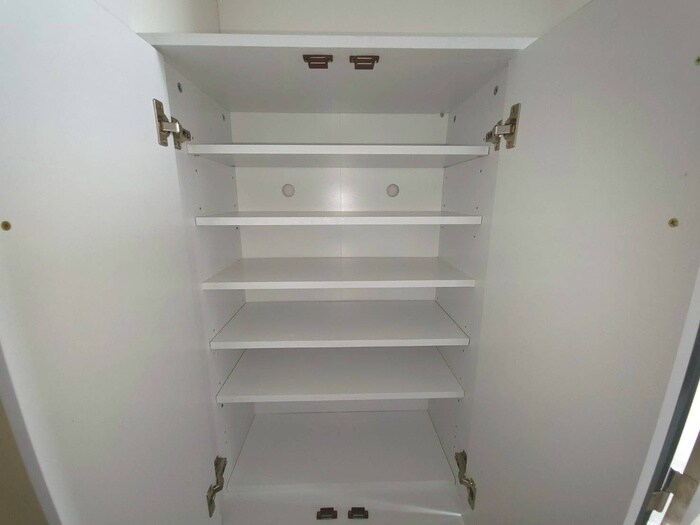 物件内観写真10　(靴箱)