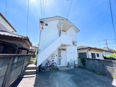 山田アパート外観写真