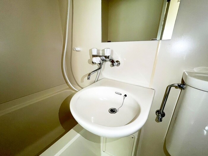 物件内観写真12　(洗面)