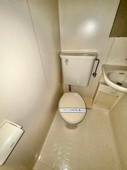 物件内観写真15　(トイレ)