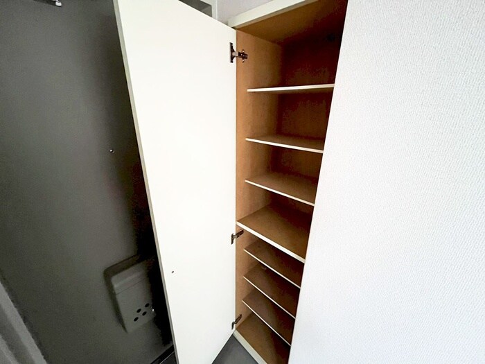 物件内観写真16　(靴箱)
