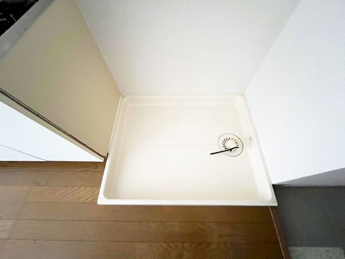 物件内観写真18　(洗濯機置場)