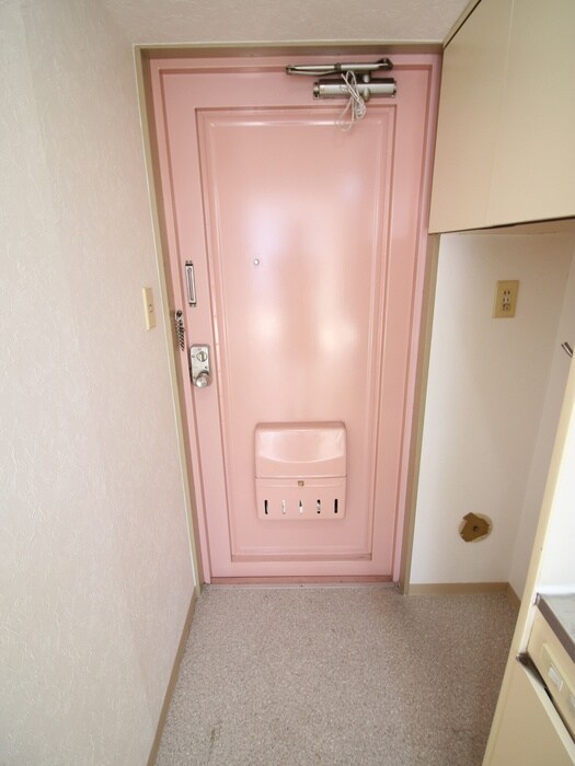 物件内観写真15　(玄関)