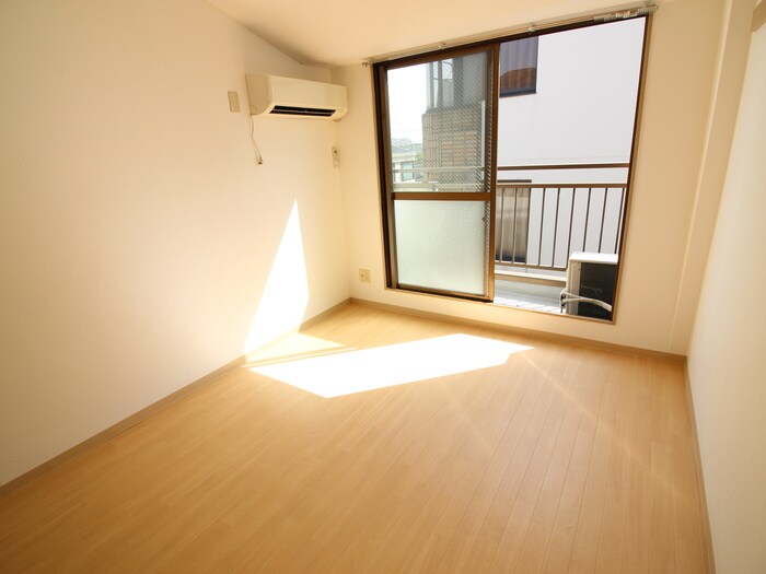 物件内観写真21　(居室)