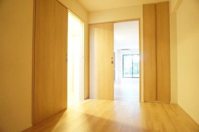 物件内観写真10　(居室)