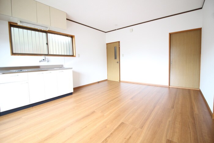 物件内観写真8　(居室)