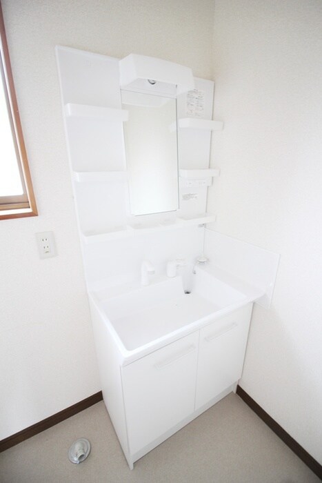 物件内観写真15　(洗面)