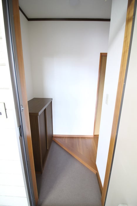 物件内観写真17　(玄関)