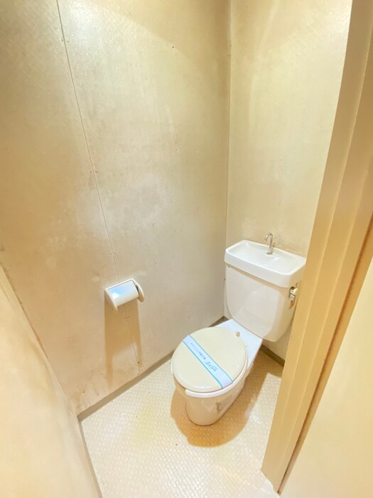 物件内観写真9　(トイレ)