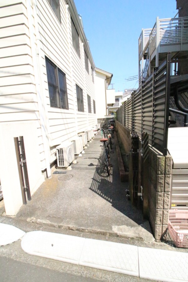 バイク置き場