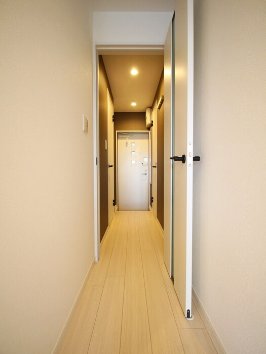 物件内観写真19　(廊下)