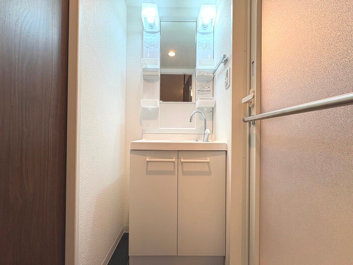 物件内観写真14　(洗面)