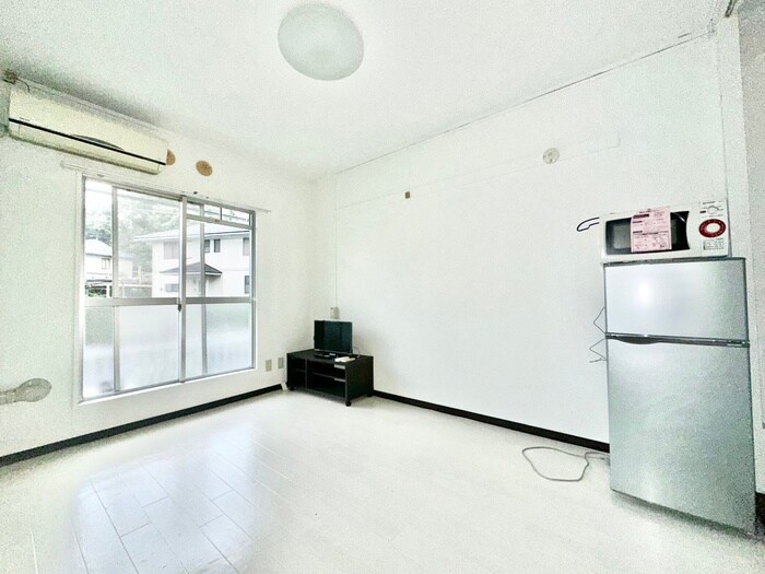 物件内観写真8　(居室)