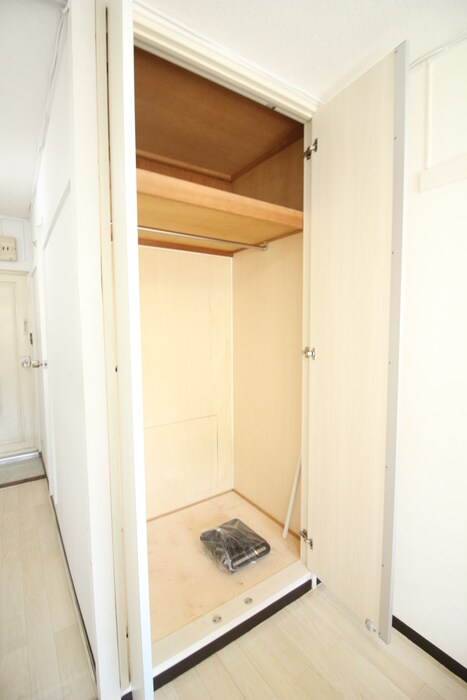 物件内観写真13　(収納)