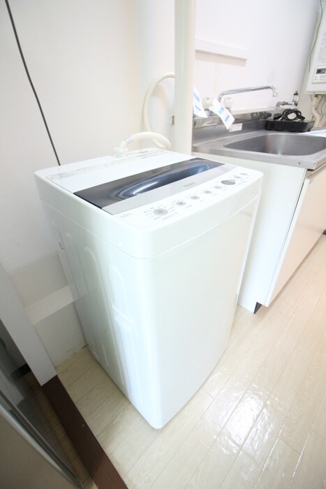 物件内観写真14　(洗濯機置場)