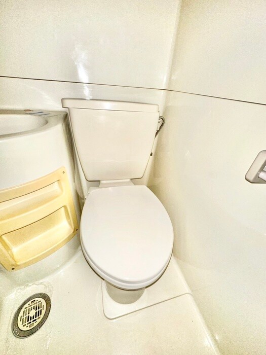 物件内観写真14　(トイレ)