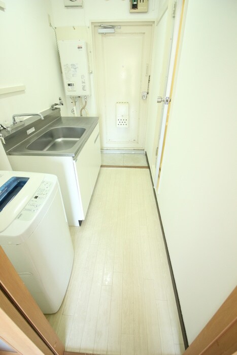 物件内観写真17　(廊下)