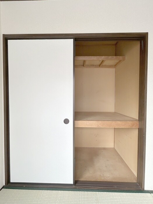 物件内観写真10　(収納)