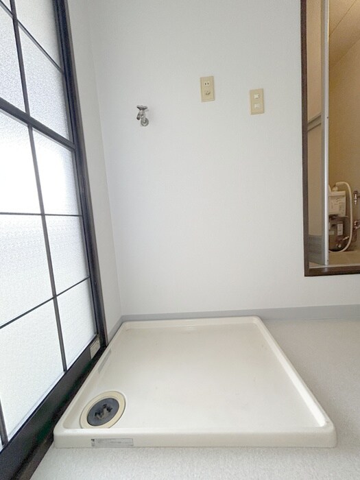 物件内観写真21　(洗濯機置場)