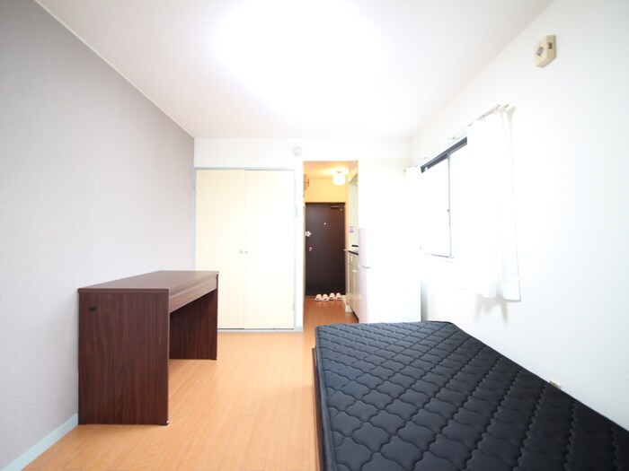 物件内観写真5　(居室)