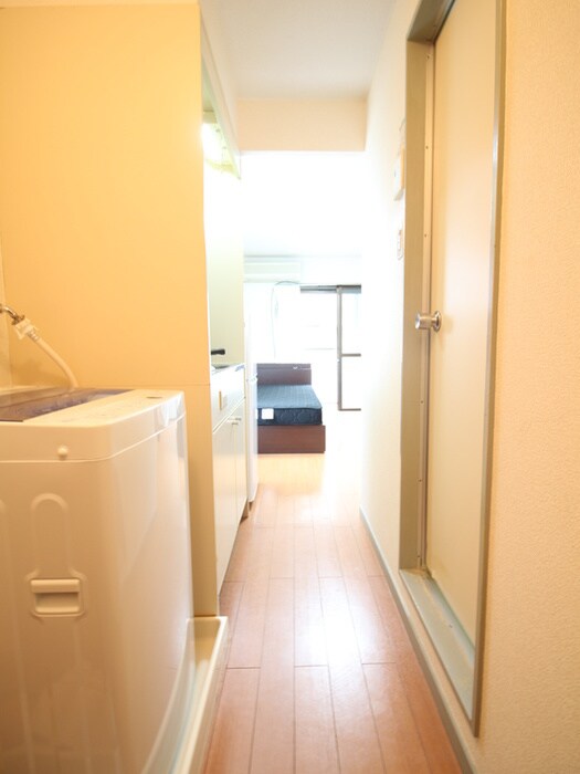 物件内観写真16　(廊下)