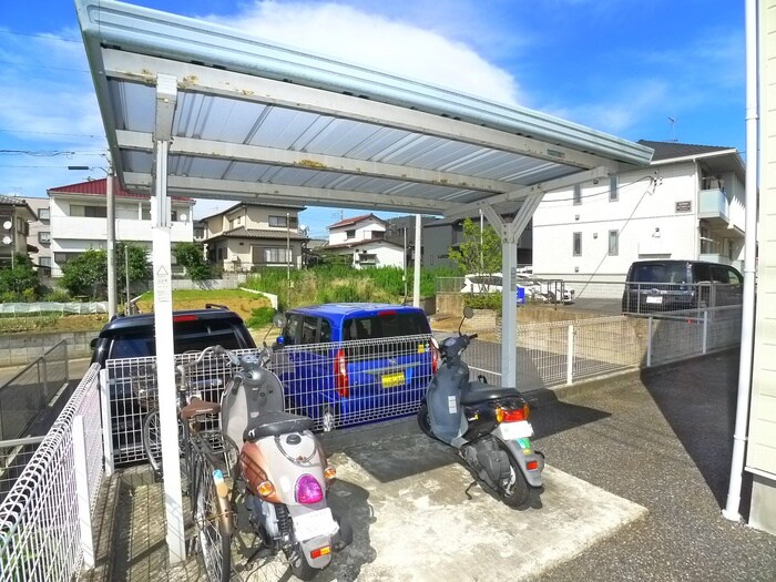物件外観写真6　(駐輪場)