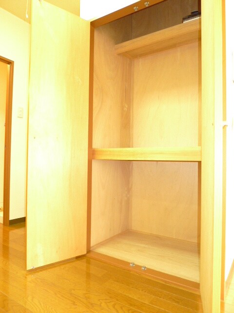 物件内観写真8　(収納)